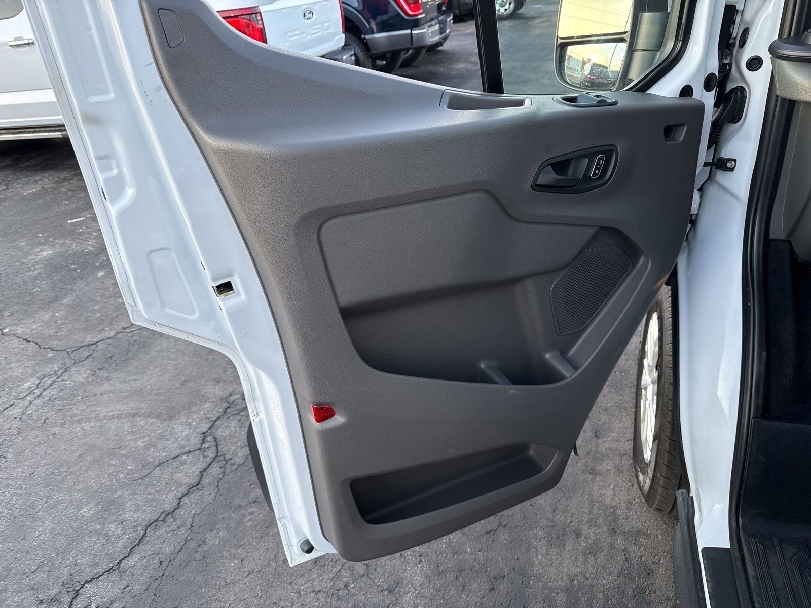 Used 2023 Ford Transit 350 XLT image 20