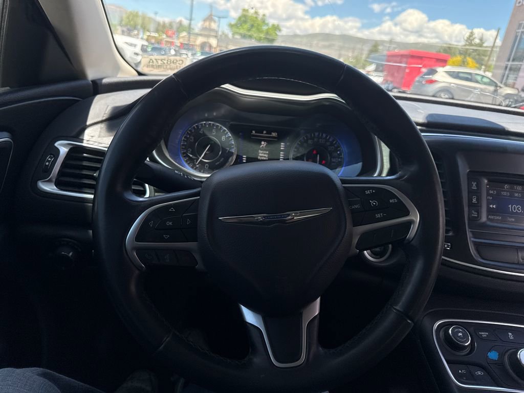 Used 2015 Chrysler 200 Limited w/ Convenience Group FWD image 15