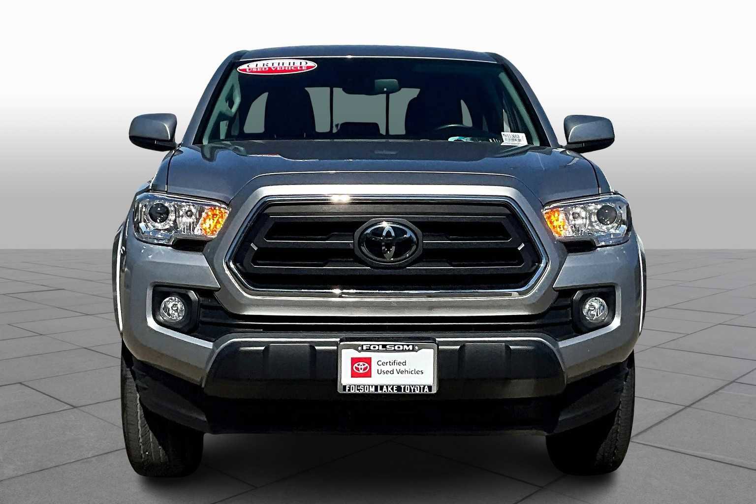 Certified 2021 Toyota Tacoma SR5 image 3