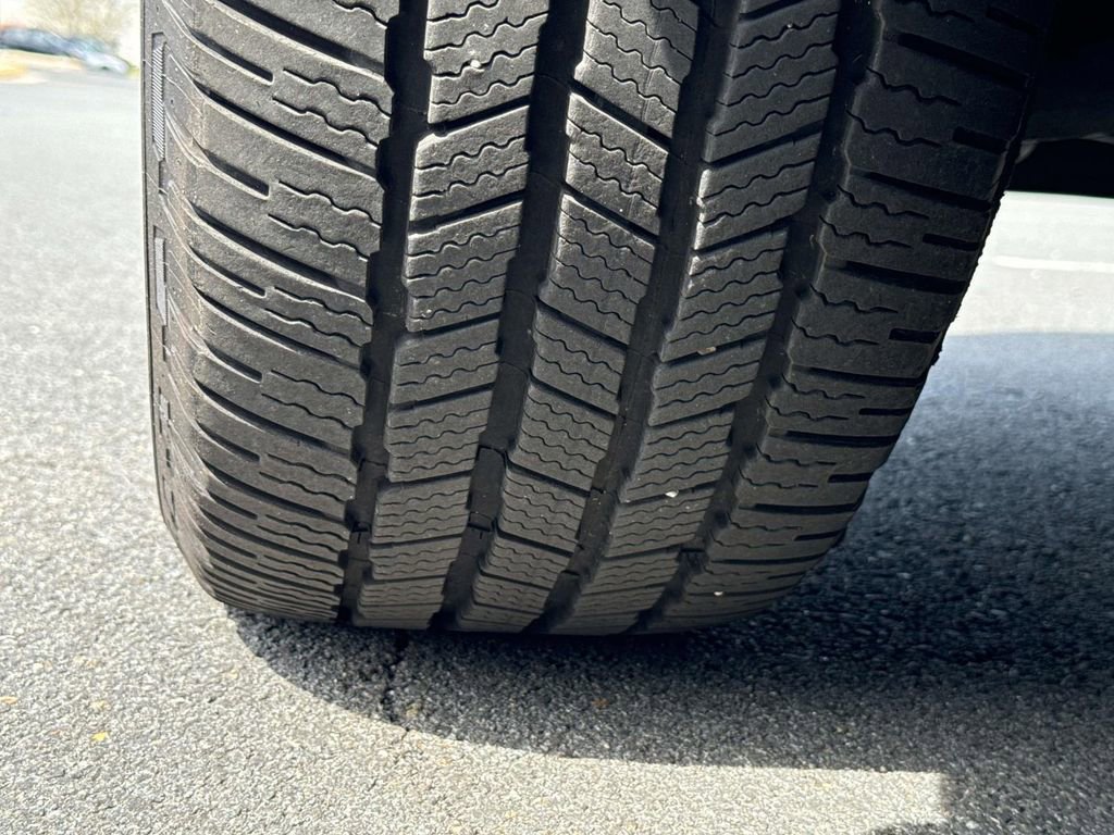 Used 2018 Lincoln Navigator L Reserve w/ Technology Package image 11