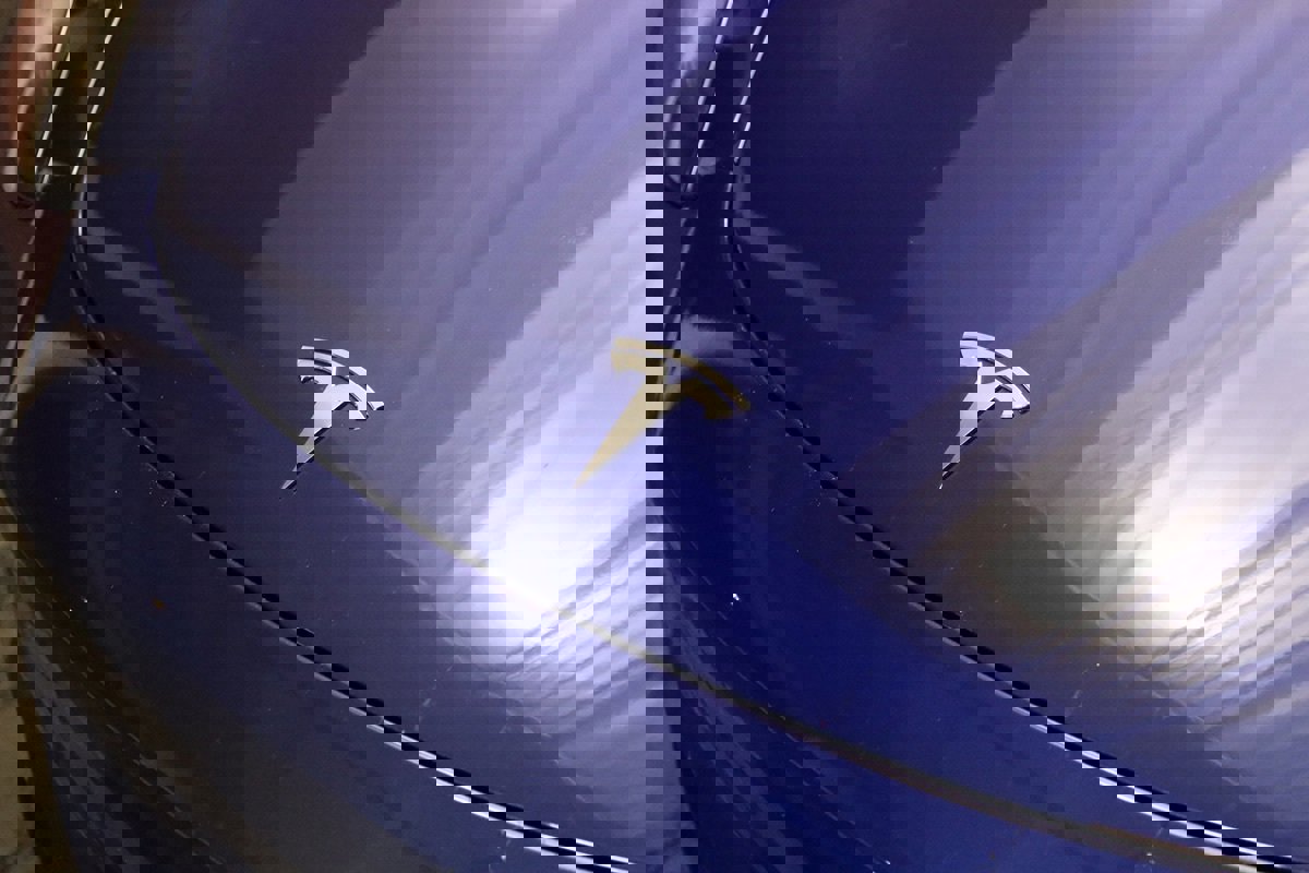 Used 2023 Tesla Model 3 Standard Range image 3