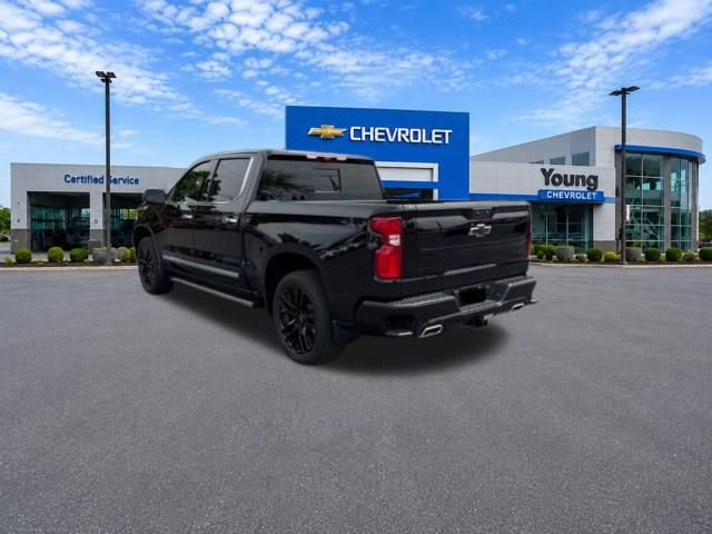 Used 2025 Chevrolet Silverado 1500 High Country AWD/4WD image 5