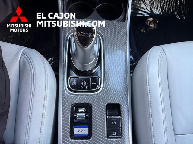 Used 2022 Mitsubishi Outlander SEL image 20