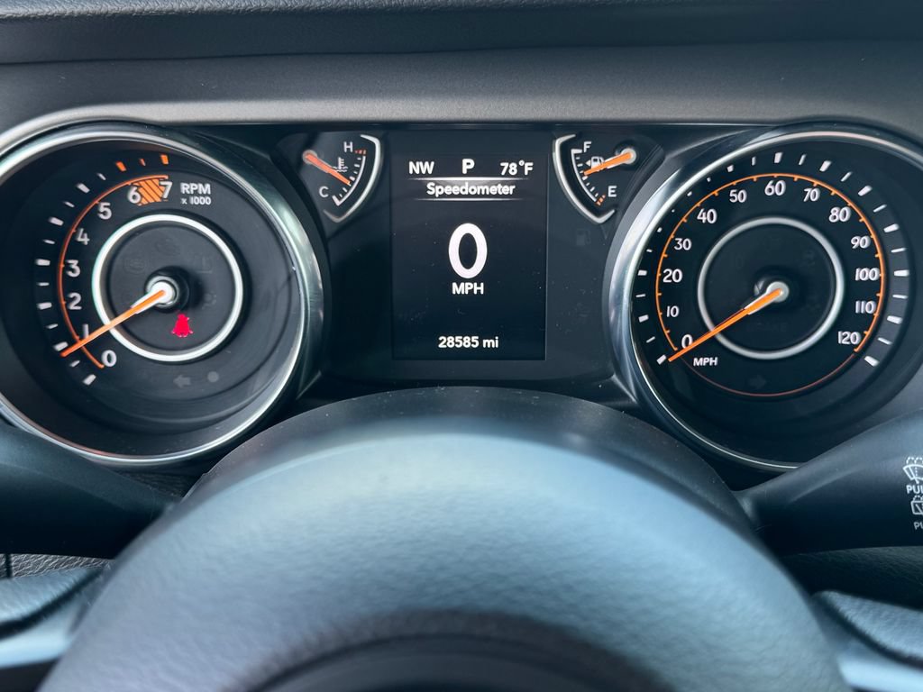 Used 2022 Jeep Wrangler Sport AWD/4WD image 21