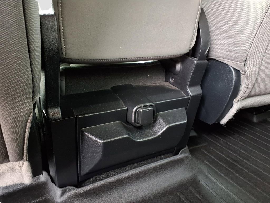 Used 2017 Ford F250 XLT w/ XLT Value Package image 31