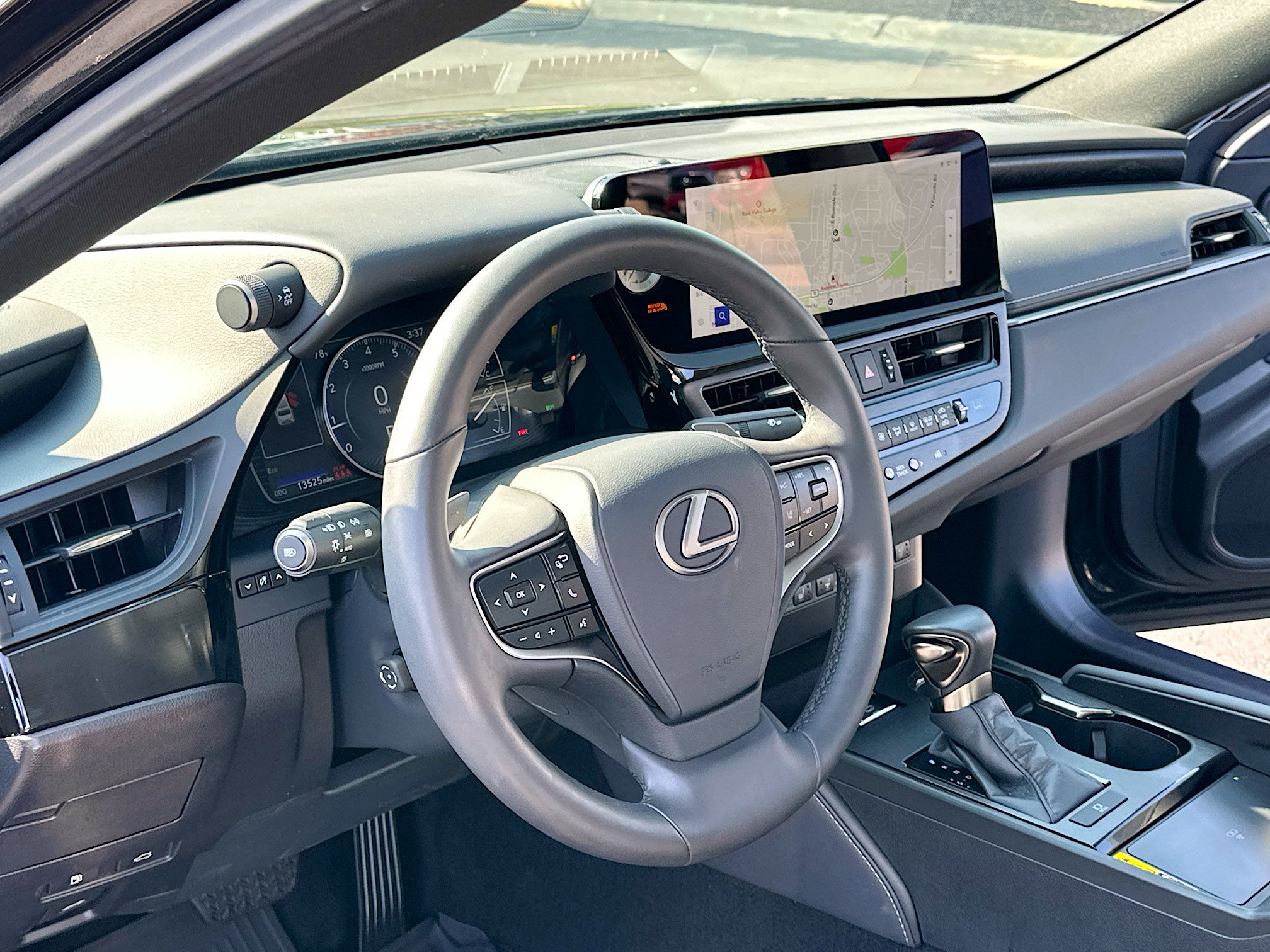 Certified 2024 Lexus ES 350 w/ Premium Package image 4