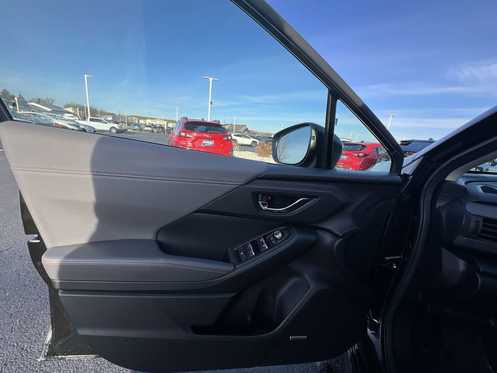 Used 2024 Subaru Crosstrek 2.5i Limited w/ Crosstrek Mirror Package image 22