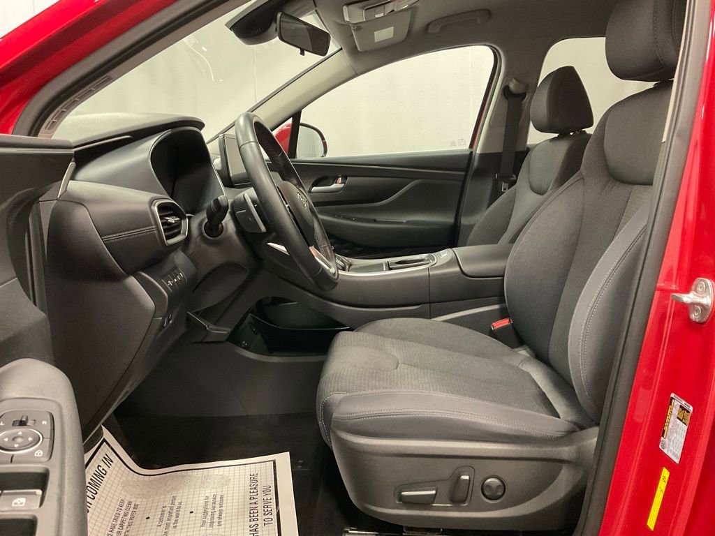 Used 2023 Hyundai Santa Fe SEL w/ Winter Weather Package AWD/4WD image 4