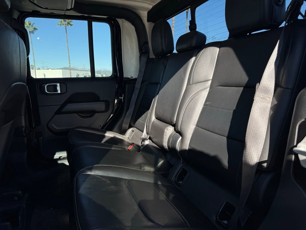 Used 2023 Jeep Gladiator Overland w/ Popular Equipment Package image 4