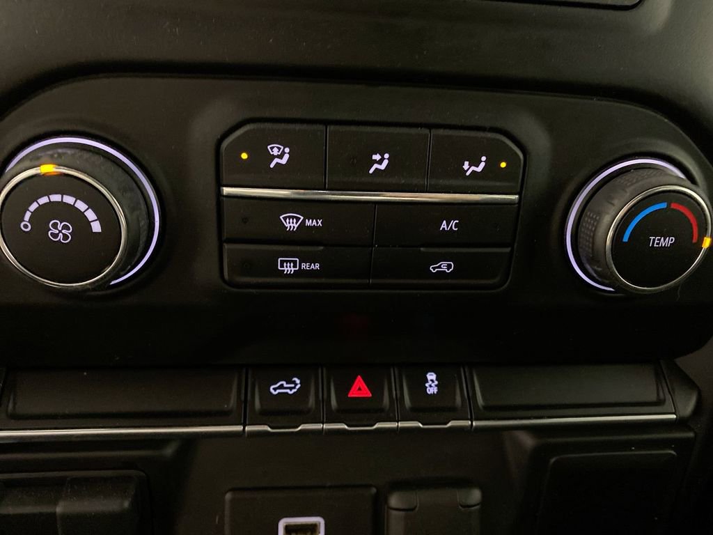 Used 2019 Chevrolet Silverado 1500 Custom w/ Custom Convenience Package image 18