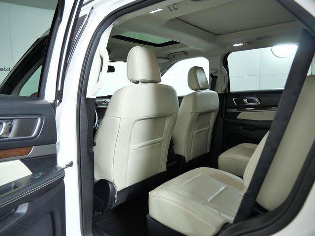 Used 2018 Ford Explorer Platinum AWD/4WD image 22
