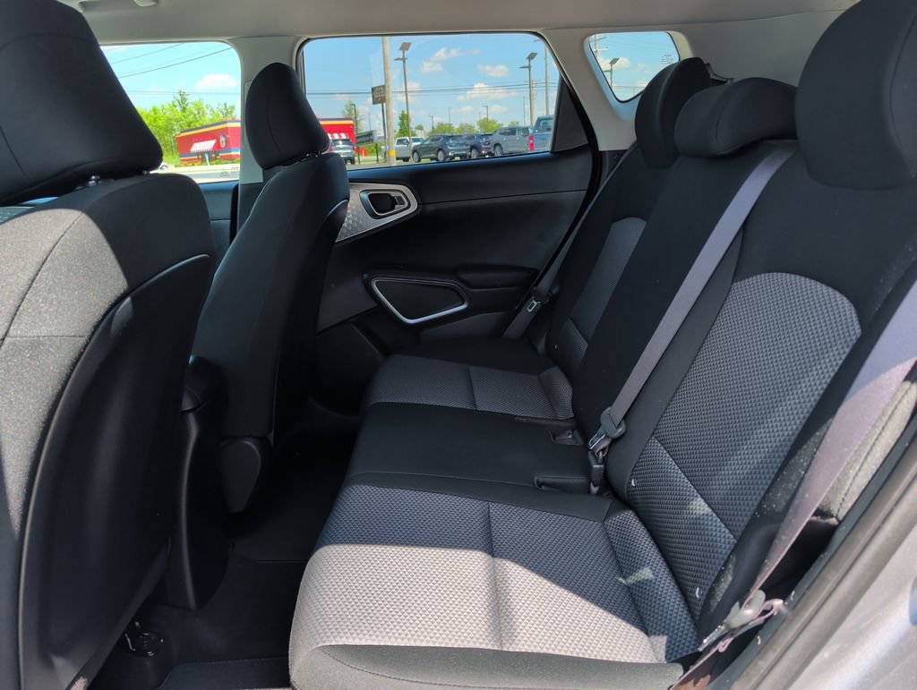 Used 2024 Kia Soul LX w/ Option Group 015 FWD image 19