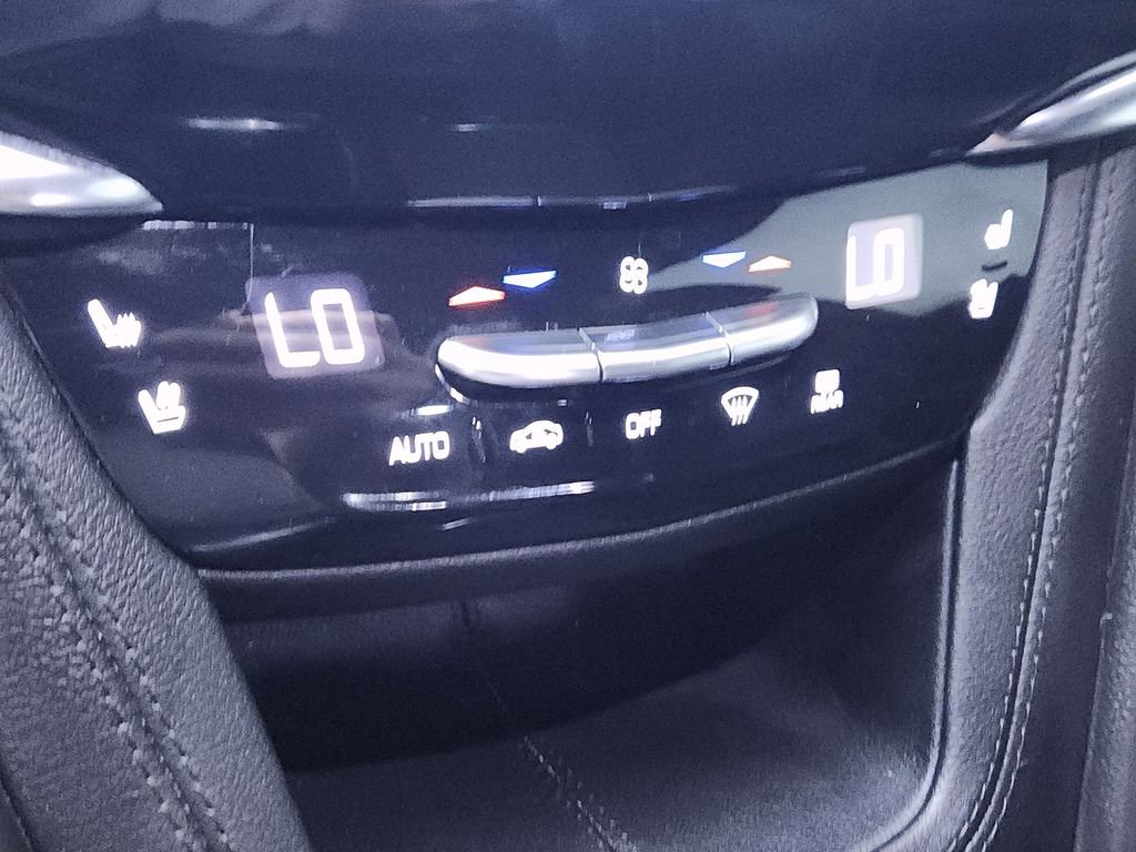 Used 2021 Cadillac XT6 Sport w/ LPO, Floor Liner Package AWD/4WD image 19
