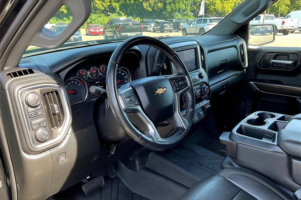 Used 2019 Chevrolet Silverado 1500 LT w/ All-Star Edition image 13