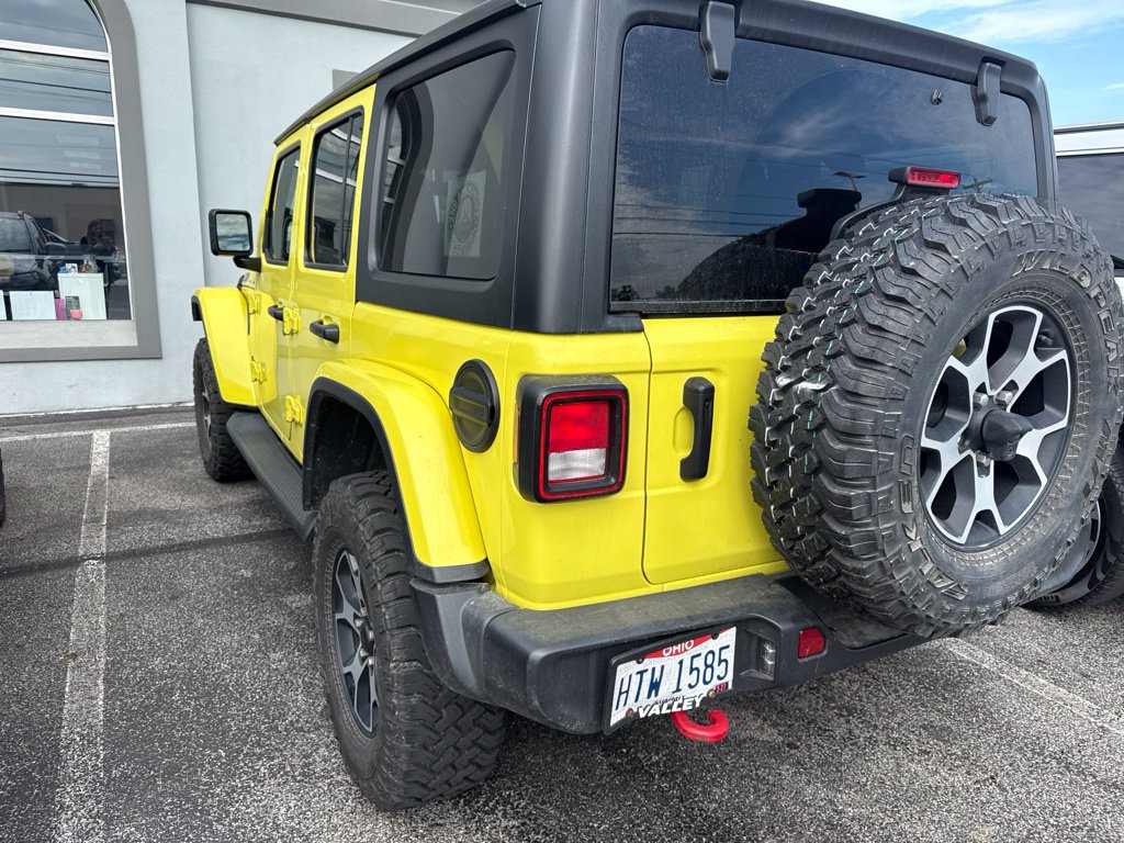 Used 2023 Jeep Wrangler Unlimited Rubicon w/ Cold Weather Group AWD/4WD image 3