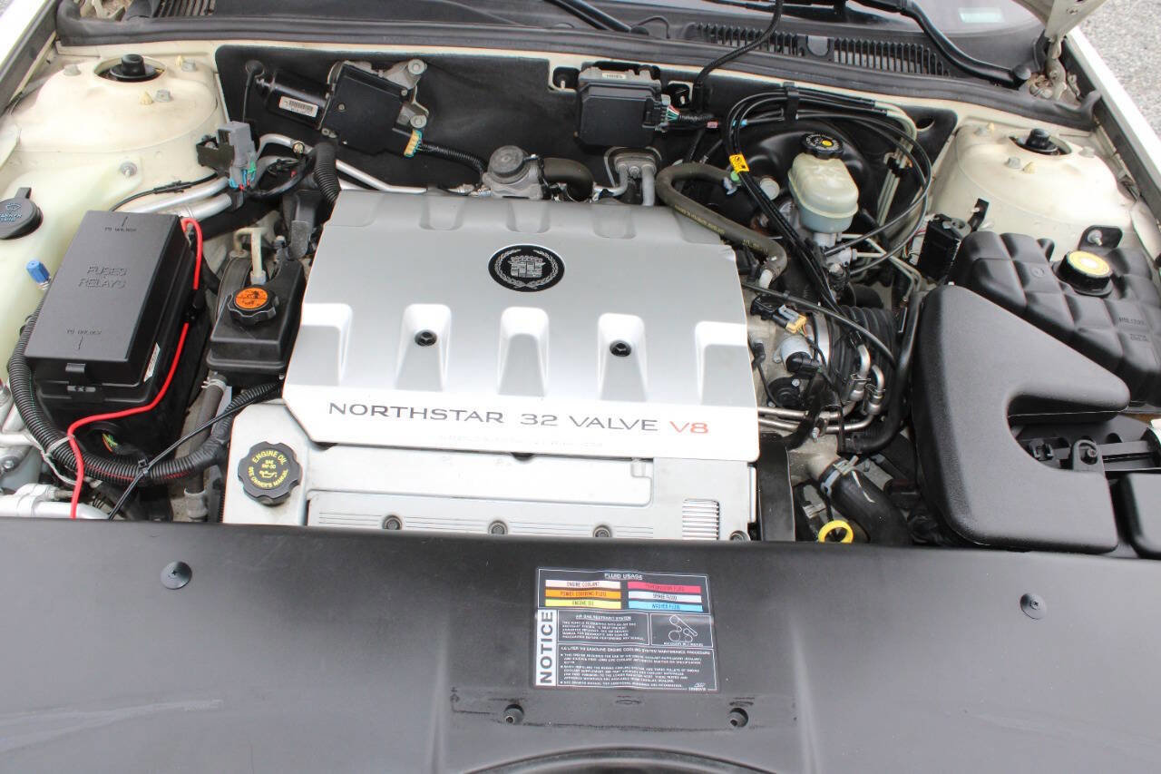 Used 2001 Cadillac Seville SLS w/ Premium Luxury Pkg FWD image 24