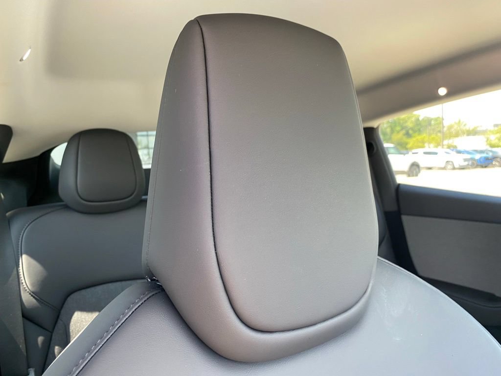 Used 2026 Tesla Model Y 2WD image 13