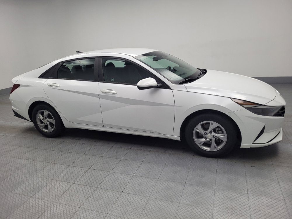 Used 2021 Hyundai Elantra SE image 11