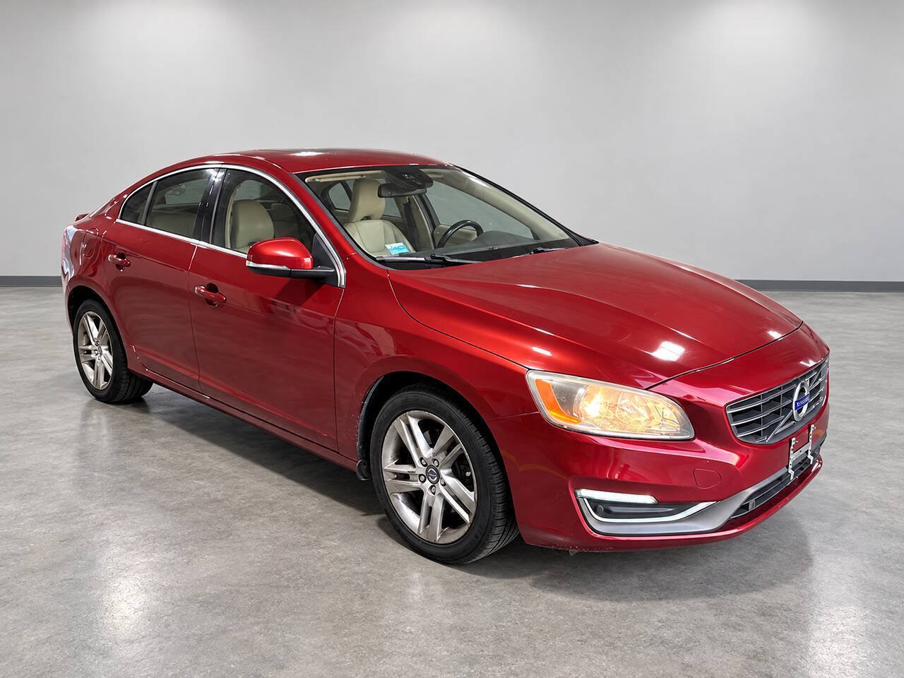 Used 2014 Volvo S60 T5 AWD/4WD image 2