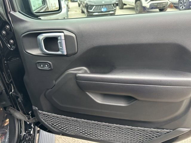 Used 2021 Jeep Gladiator Sport image 35