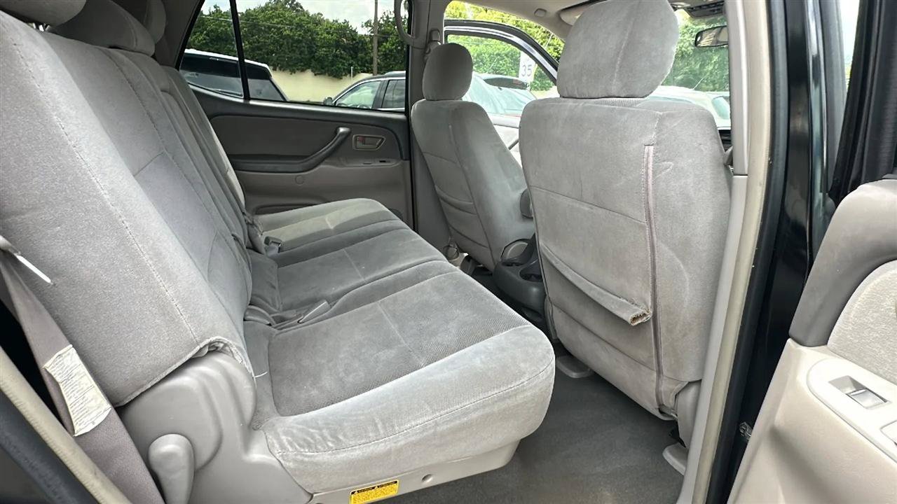 Used 2006 Toyota Sequoia SR5 AWD/4WD image 31