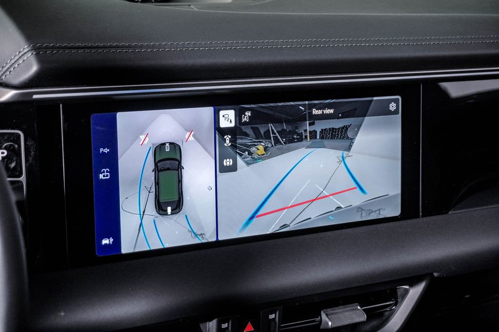 New 2026 Porsche Macan 4 Electric image 23