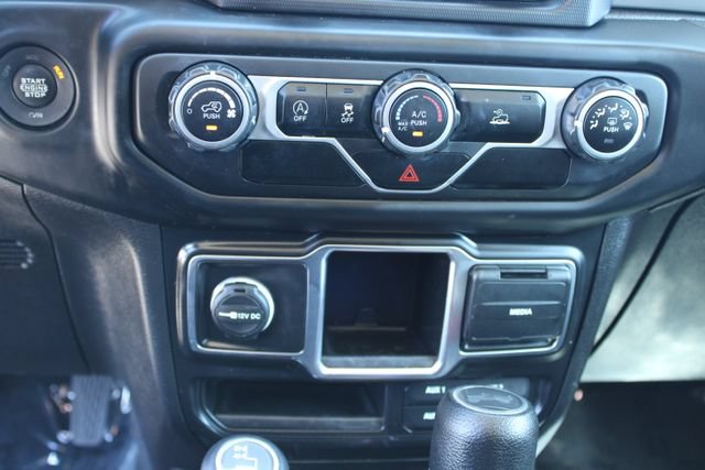 Used 2021 Jeep Wrangler Unlimited Sport AWD/4WD image 15