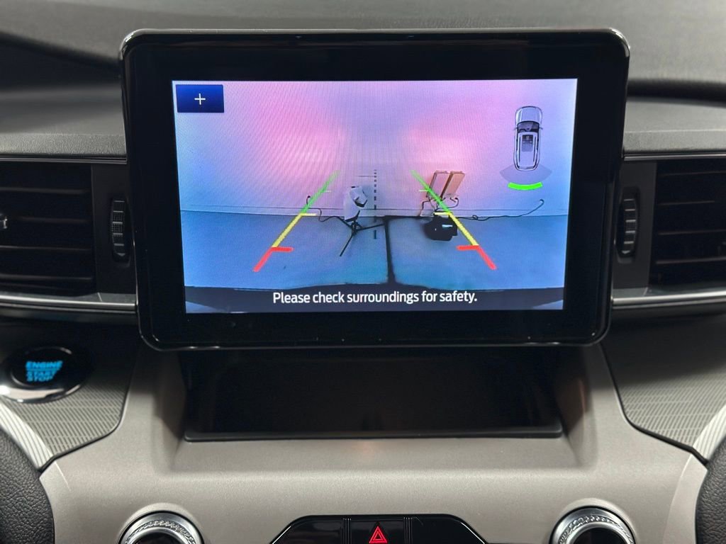 Used 2023 Ford Explorer XLT w/ Equipment Group 202A image 6