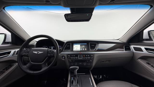 Used 2018 Genesis G80 3.8 RWD image 27