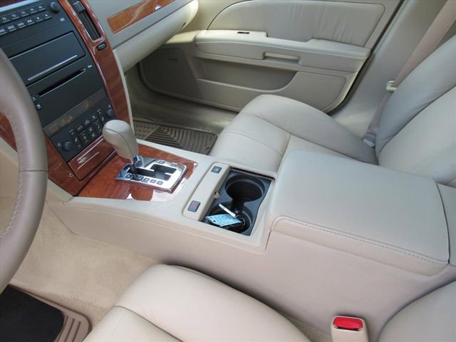 Used 2006 Cadillac STS w/ Preferred Equipment Group RWD image 15