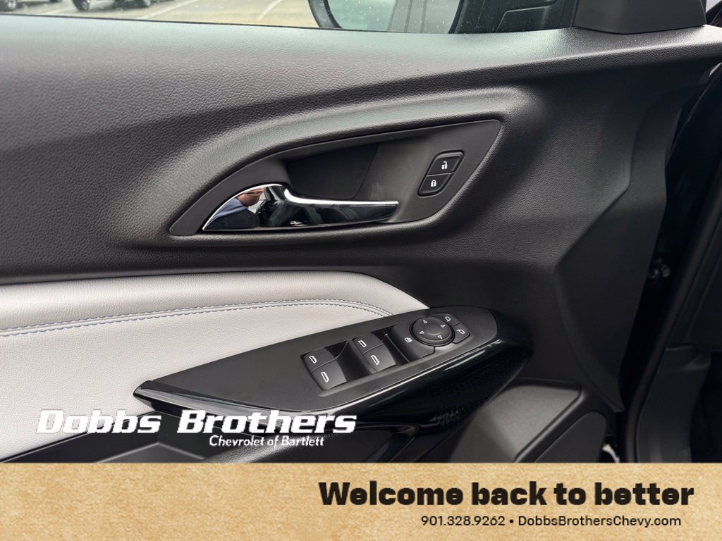 New 2026 Chevrolet Trax LT w/ LT Convenience Package FWD image 15