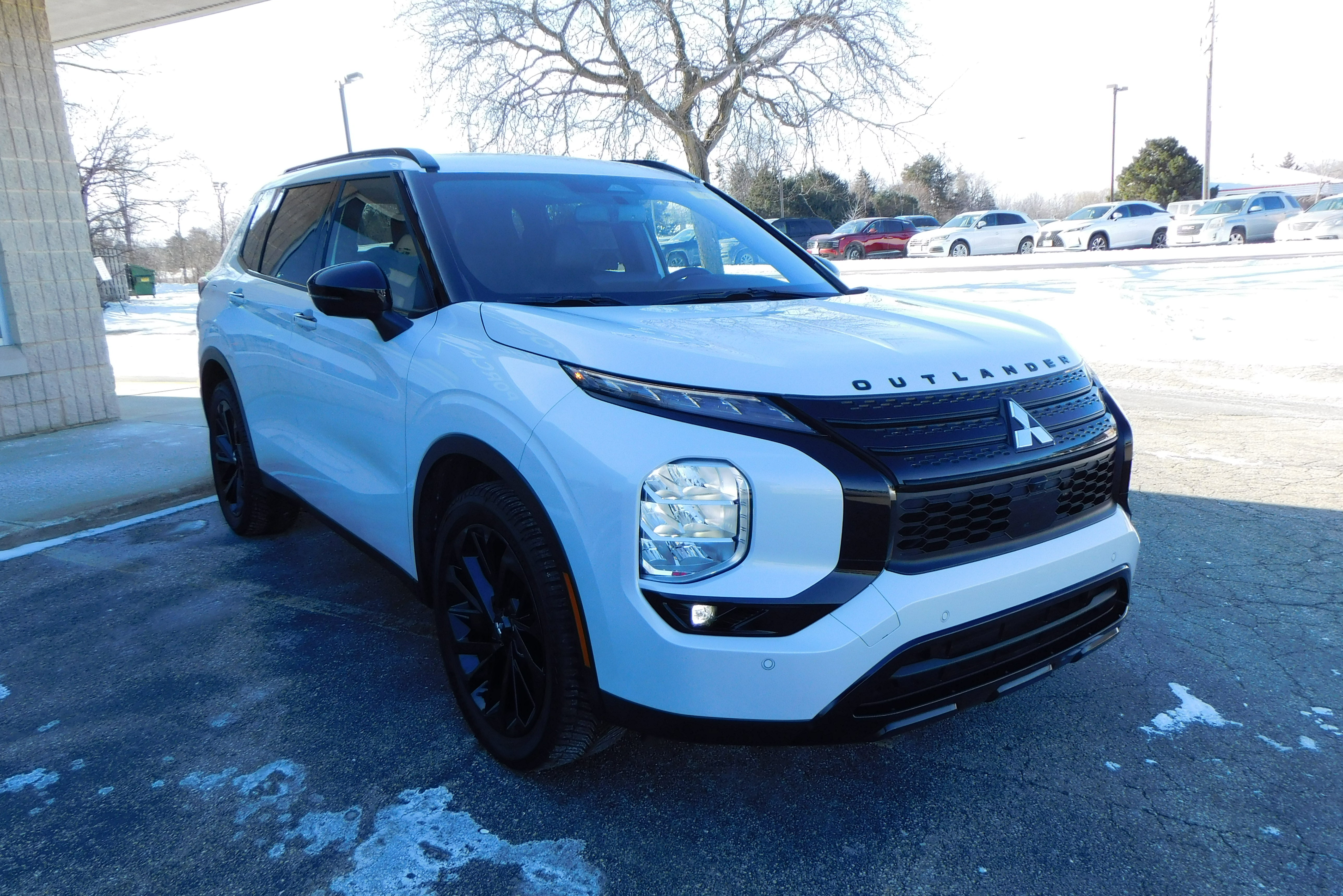 Used 2024 Mitsubishi Outlander SEL image 7