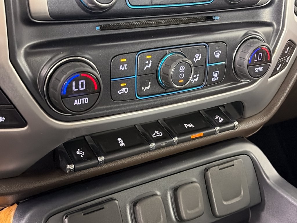 Used 2018 GMC Sierra 1500 SLT w/ SLT Premium Package AWD/4WD image 21