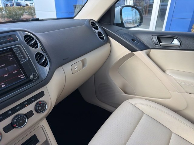 Used 2017 Volkswagen Tiguan Wolfsburg Edition image 30