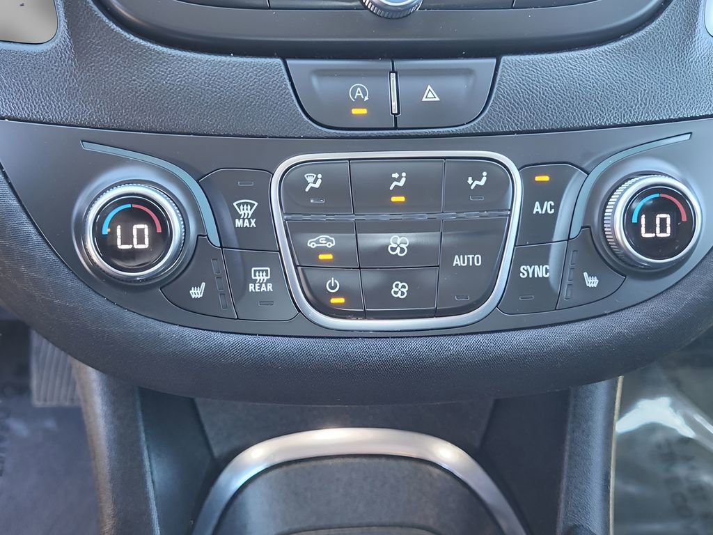 Used 2024 Chevrolet Malibu LT image 21