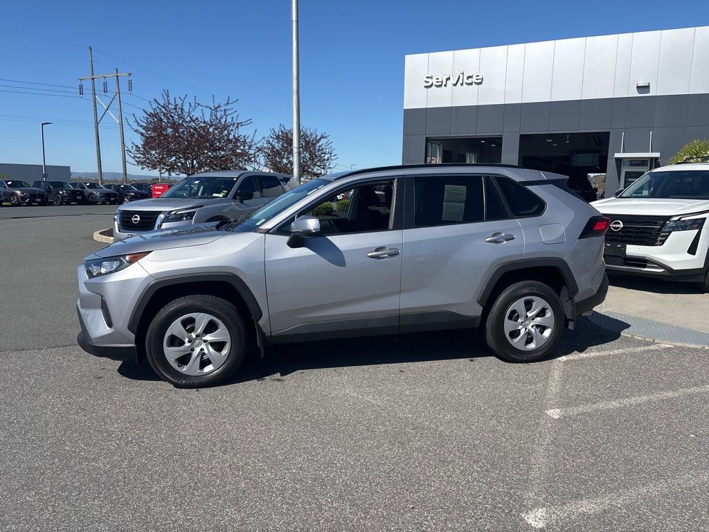 Used 2020 Toyota RAV4 LE w/ All Weather Liner Package AWD/4WD image 4