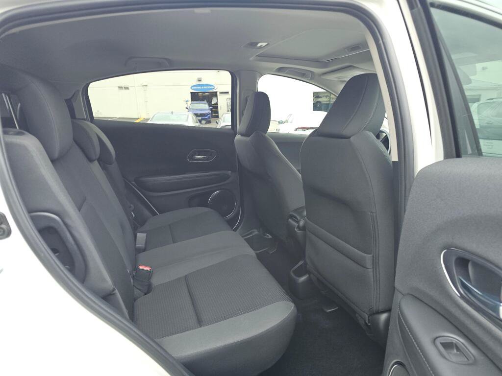 Used 2021 Honda HR-V EX image 13