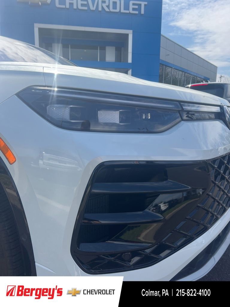 Used 2026 Volkswagen Tiguan SEL R-Line image 14