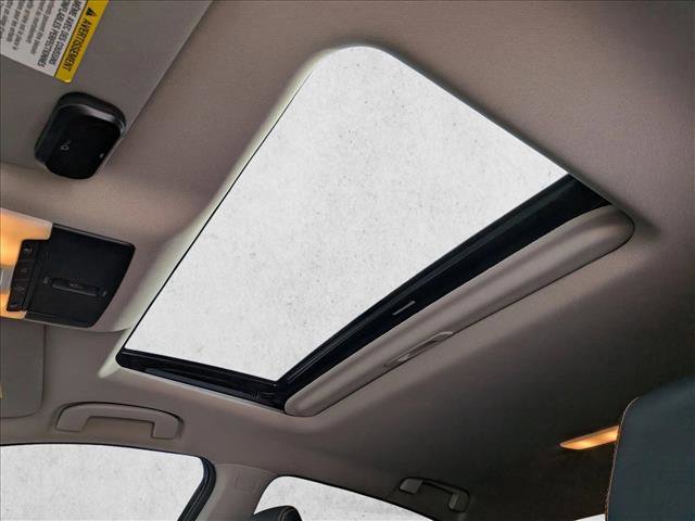 Used 2022 Nissan Altima 2.5 SR w/ Midnight Edition Package FWD image 12