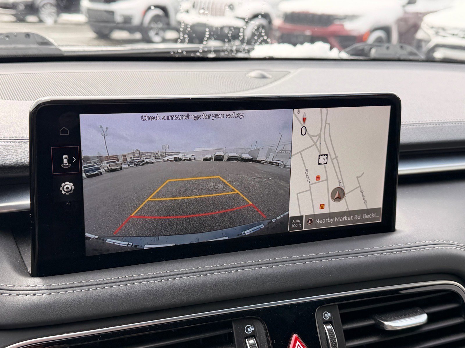 Used 2023 Genesis G70 2.0T AWD/4WD image 23