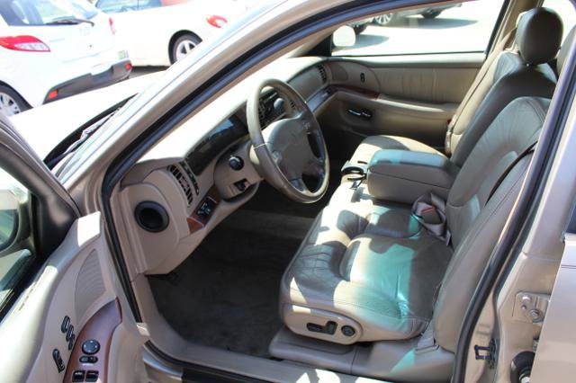 Used 2001 Buick Park Avenue w/ Prestige Pkg image 10