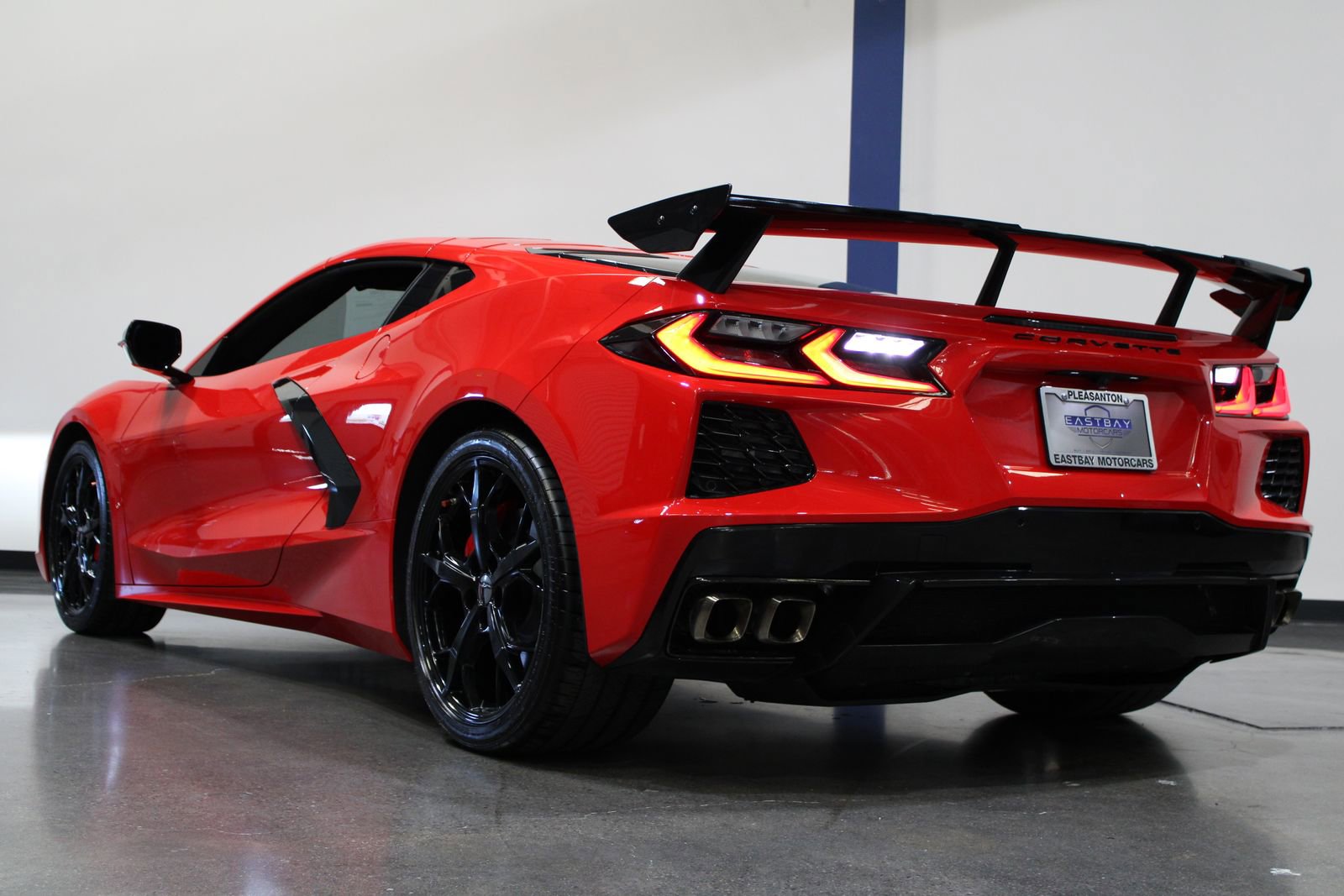 Used 2021 Chevrolet Corvette Stingray Coupe w/ 1LT RWD image 8