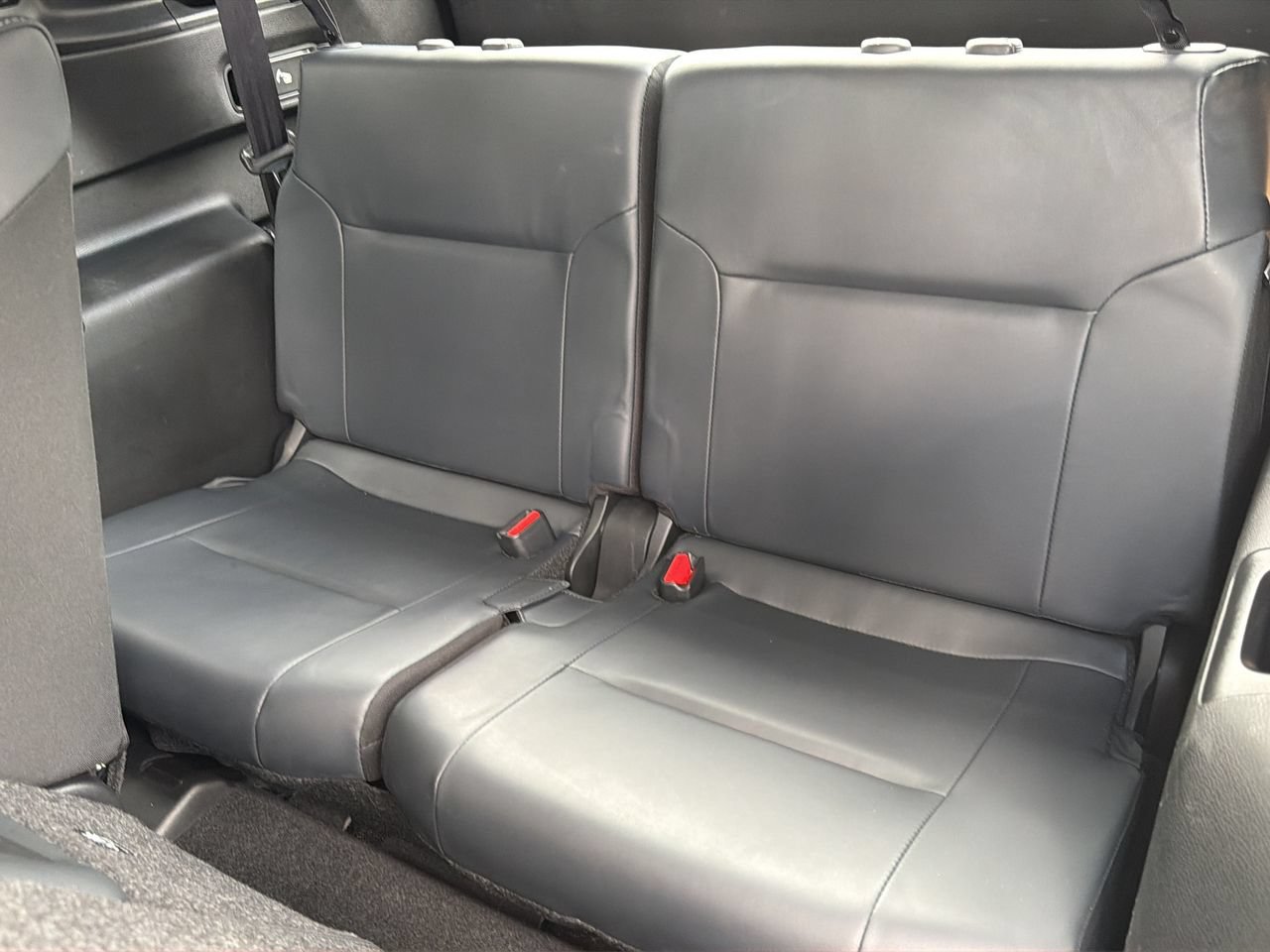 Used 2025 Mitsubishi Outlander SE FWD image 13