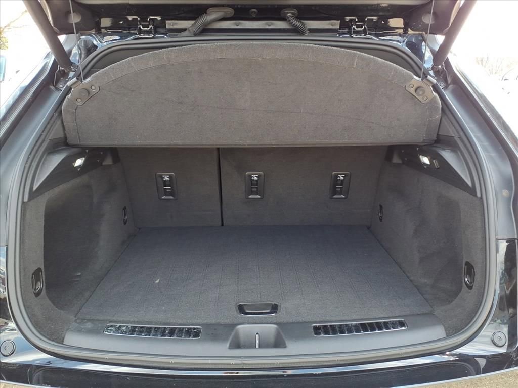 Certified 2024 Cadillac XT4 Sport AWD/4WD image 10