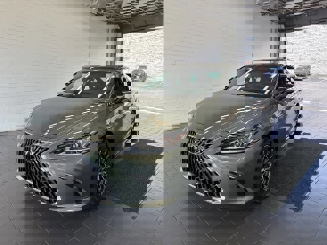 New 2025 Lexus ES 350 w/ Premium Package image 2