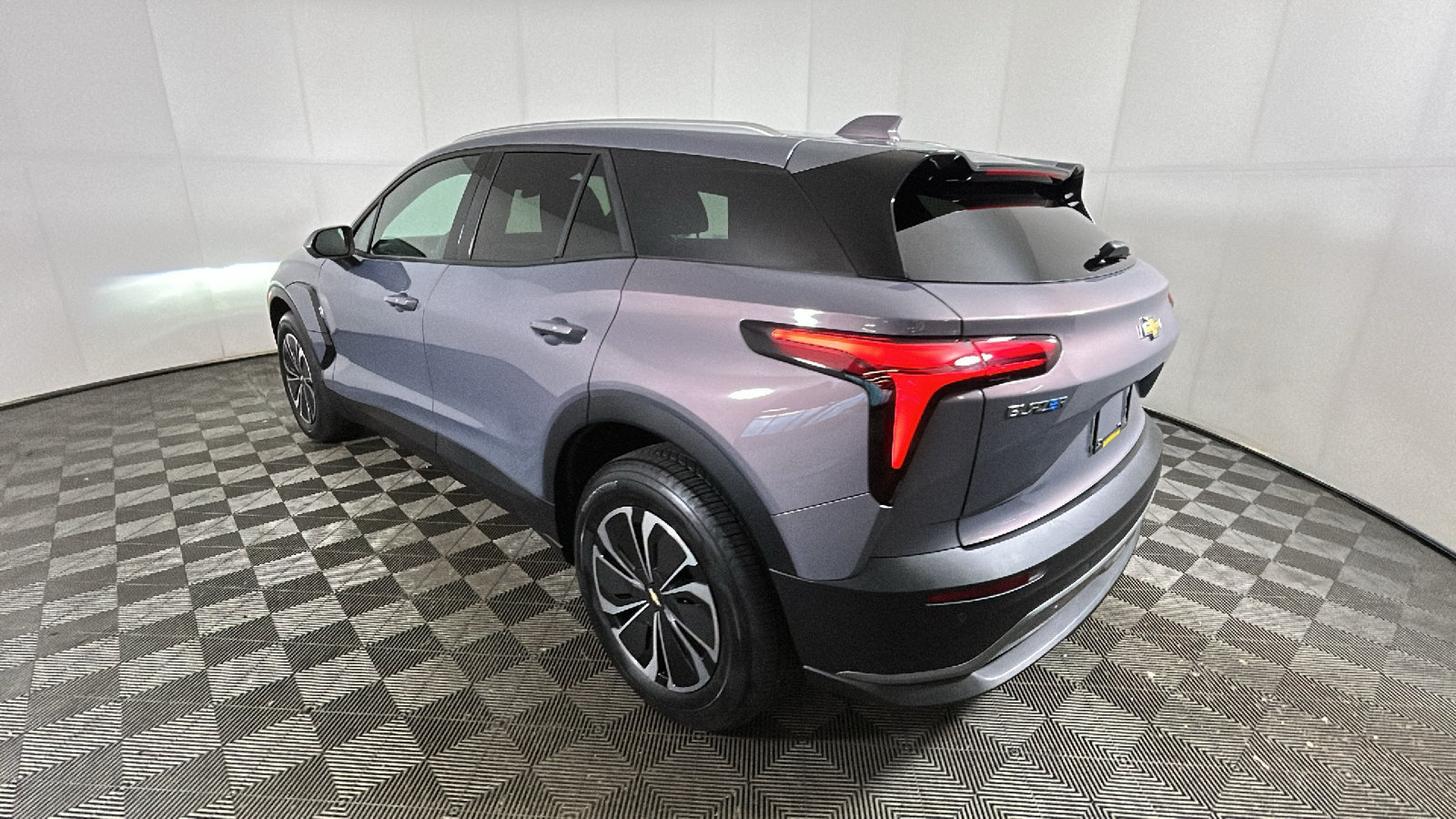 Used 2024 Chevrolet Blazer EV LT AWD/4WD image 5
