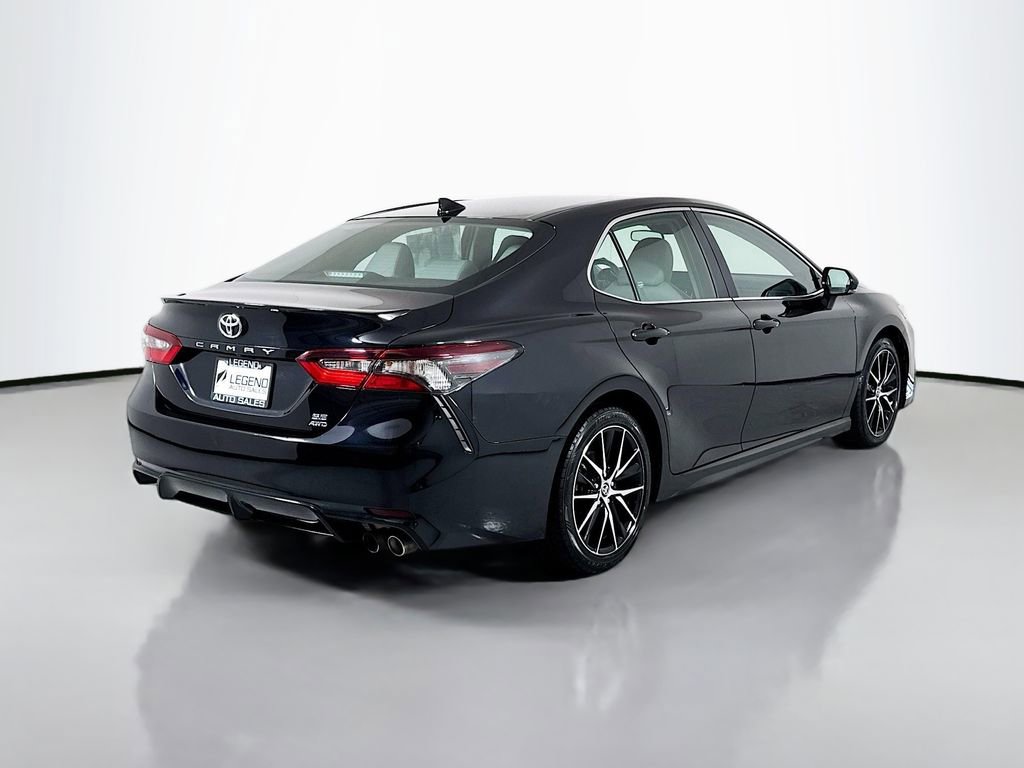 Used 2023 Toyota Camry SE AWD/4WD image 5