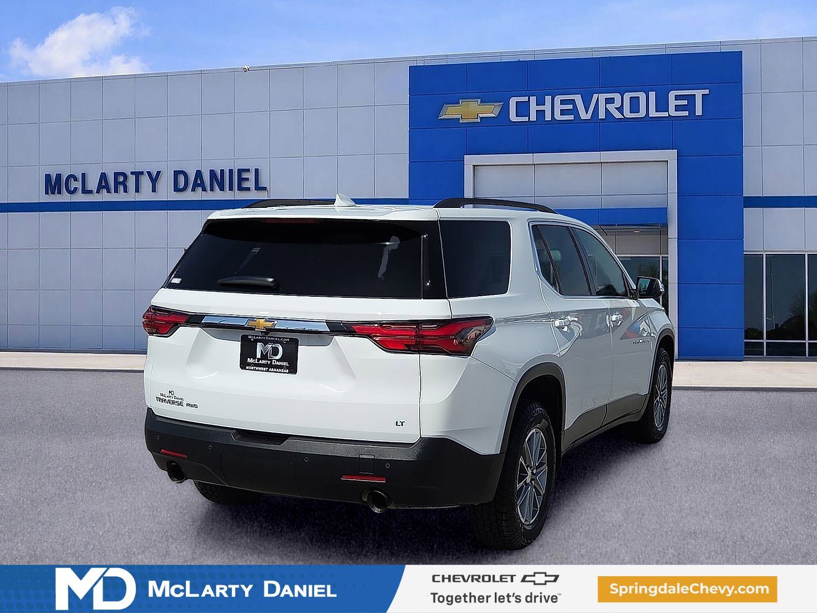 Used 2023 Chevrolet Traverse LT AWD/4WD image 5