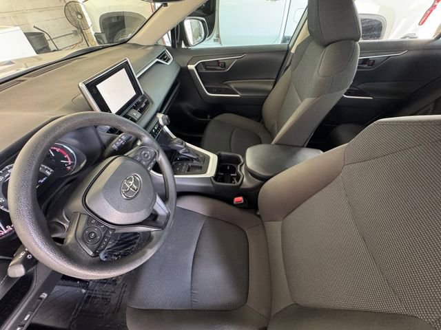 Used 2023 Toyota RAV4 LE FWD image 28