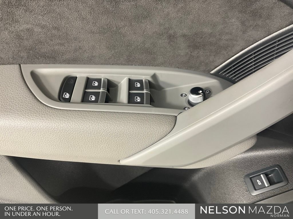 Used 2018 Audi SQ5 Prestige w/ Prestige Package AWD/4WD image 19